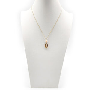 Dainty shell drop necklace with fresh water pearls.