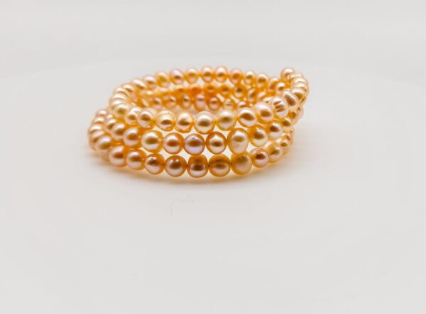 Timeless Pearl Layered Bracelet. Peach