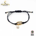 Cowrie Shell Bracelet with Freshwater Pearls