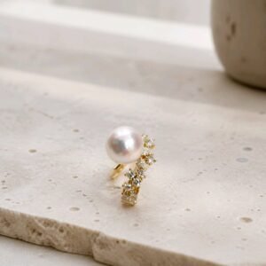 Nyota Ring- genuine pearl complemented by cubic zirconia in sterling silver 18K gold-plated